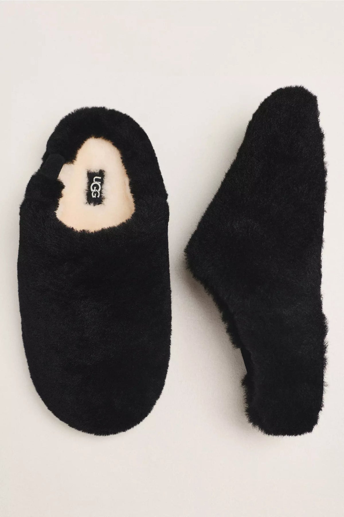 UGG® Elea Fluffed Slipper